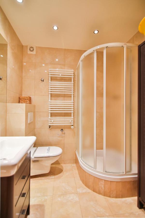 - Rezydencja Zeromskiego Apartment
